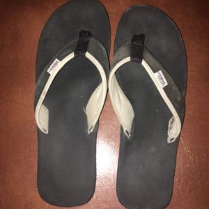Vans flip flops